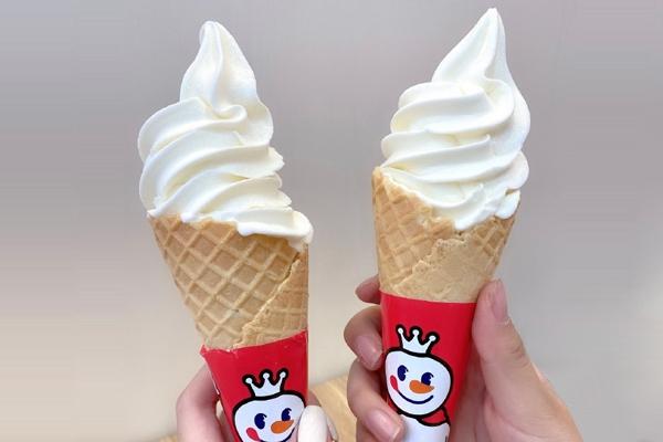 乡镇蜜雪冰城加盟费用的构成：全国咨询热线电话
